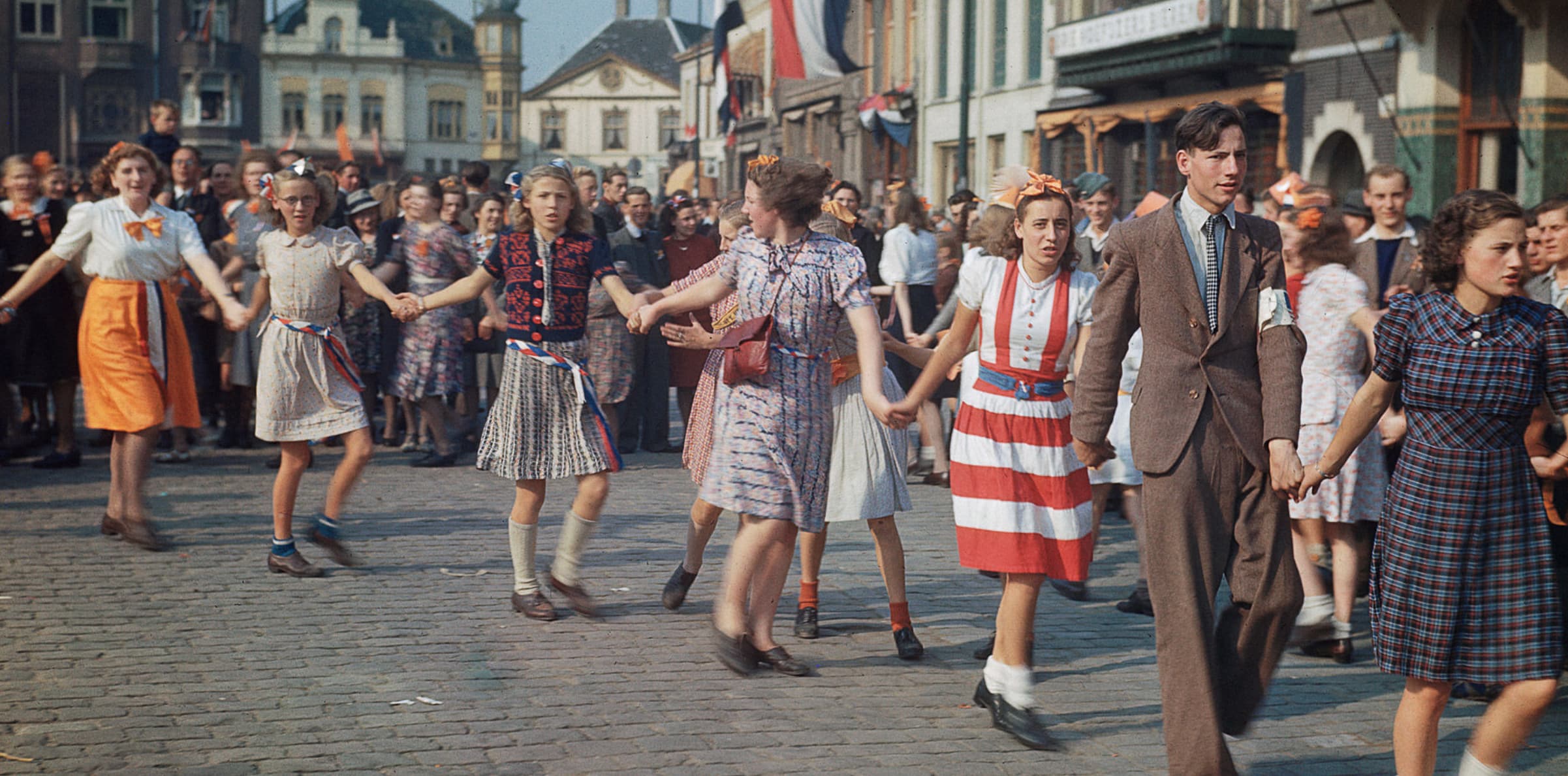 “Eindhoven in original colors after the liberation, 18 September 1944.”